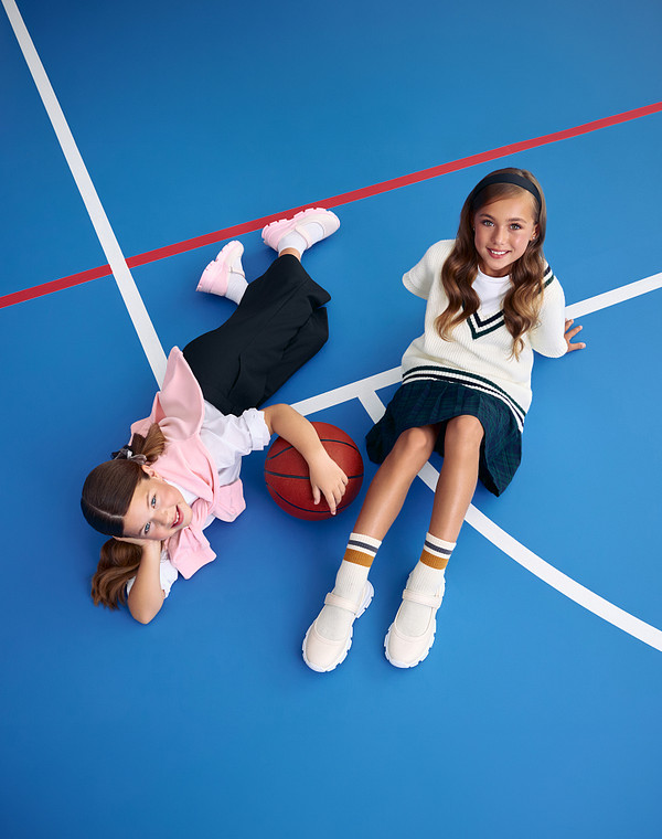 Mascotte JUNIOR Бежевые туфли для девочек с блестками